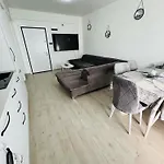 Apartment Meraki Azaleea